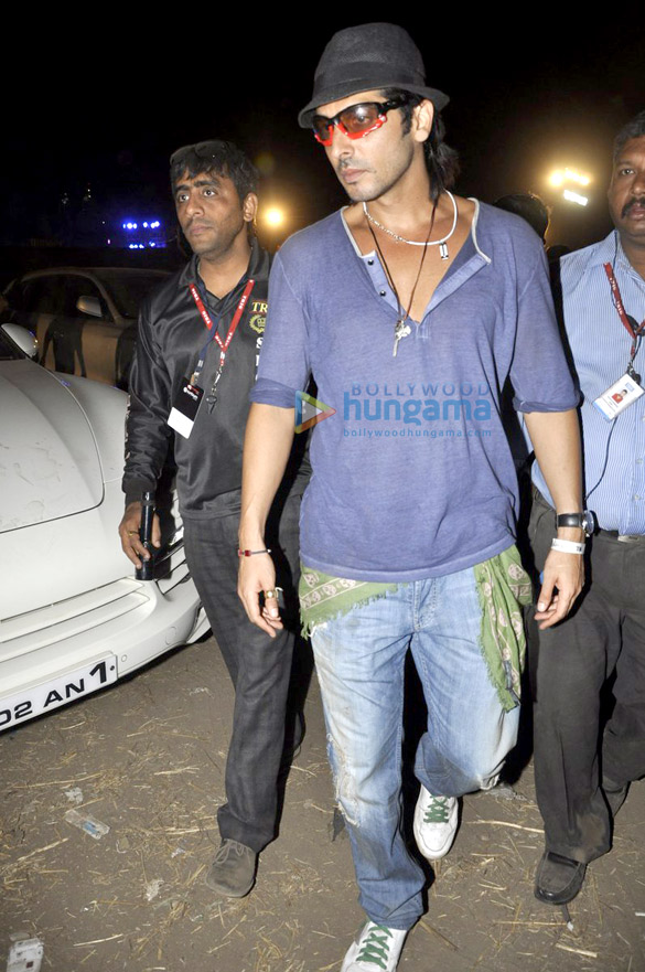 jackky esha zayed at dj tiestos concert 4