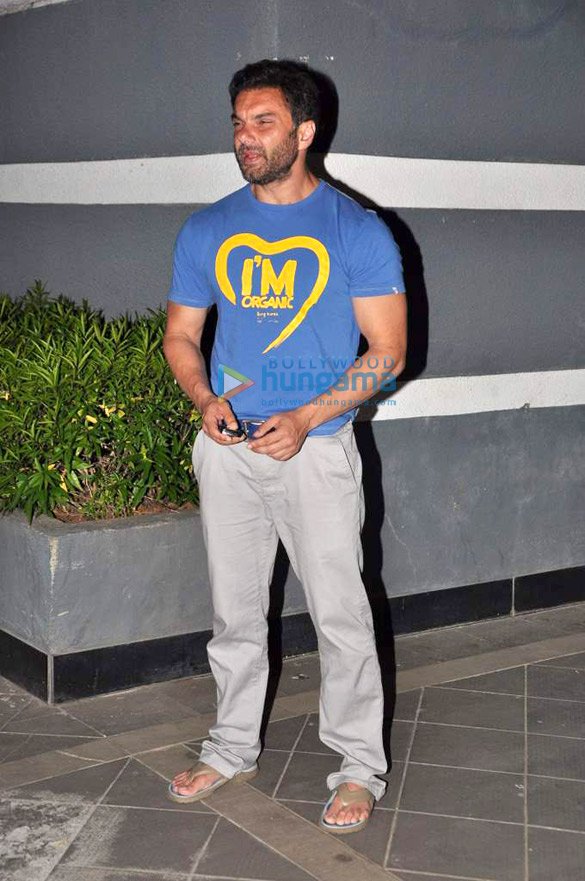 celebs at sanjay maheep kapoors private dinner 7
