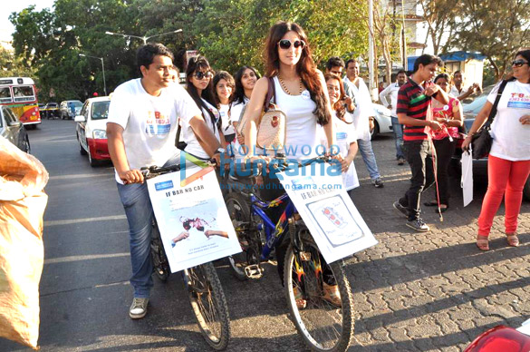 tulip joshi at dont drink drive campaign by tab cab 2