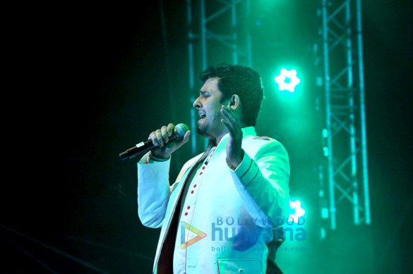 sonu nigam at the klose to my heart concert 8