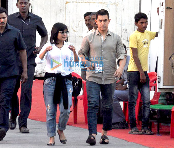 aamir khan snapped at mehboob studio 2