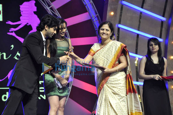 jacqueline malaika sania at womens prerna awards 2013 14