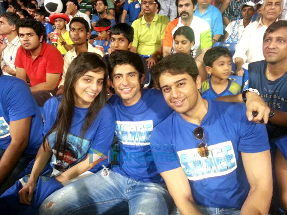hussain kuwajerwala promotes shree at ipl 6 8