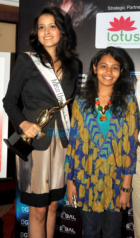 shabana azmi at 4th annual women leaders in india awards 8