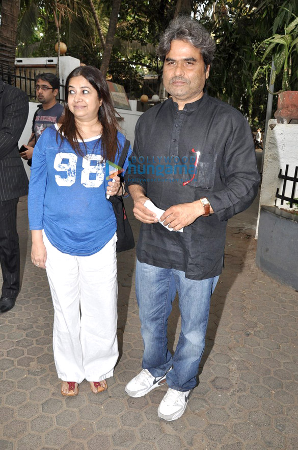 gulzar waheeda asha parekh helen at paansa play 4