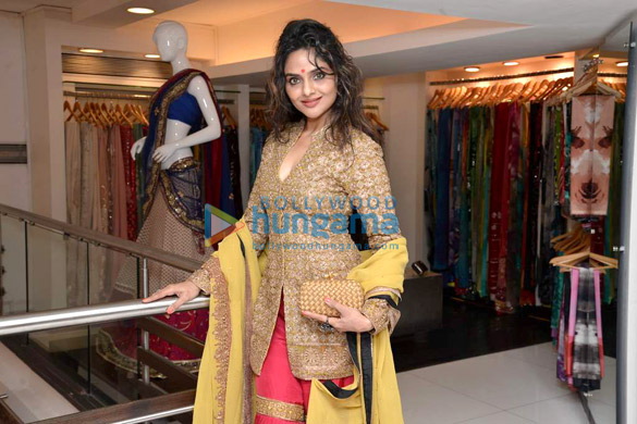 harpers bazaar india samsaara preview springsummer collections 12