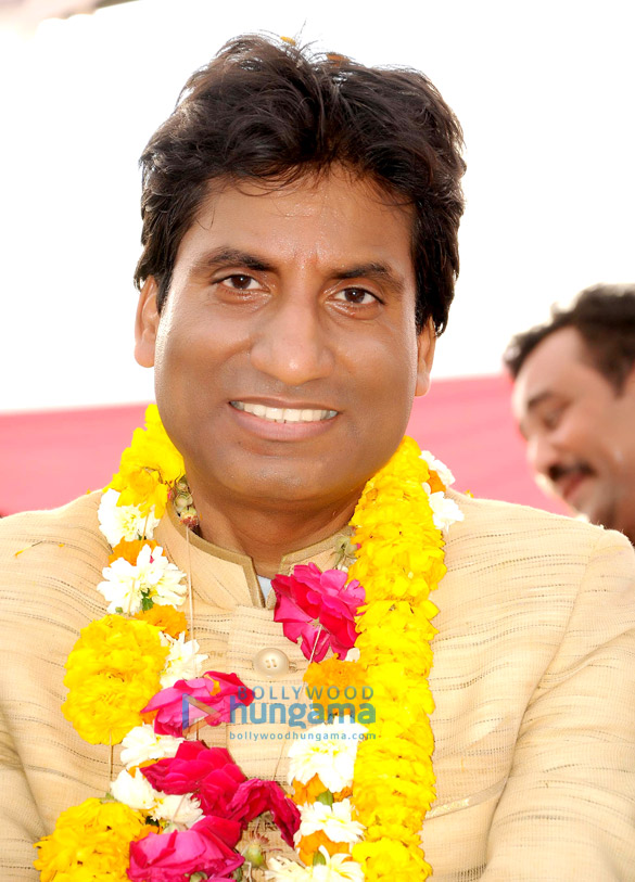 raju shrivastava in kanpur for samajwadi partys 1st rally 8