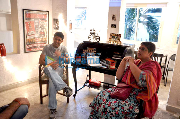 farhan in conversation with indu mirani at the boss dialogues 2