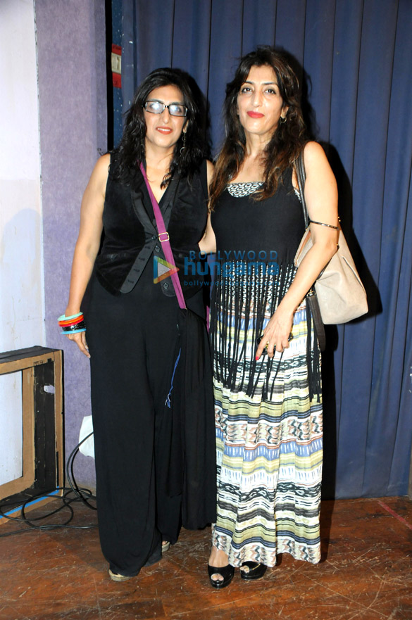 sridevi unveils dr sarita davres sanjeev kapoor book the live well diet 15