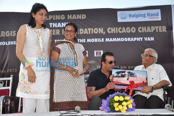 sanjay priya dutt donate a mobile mammography screening unit 4