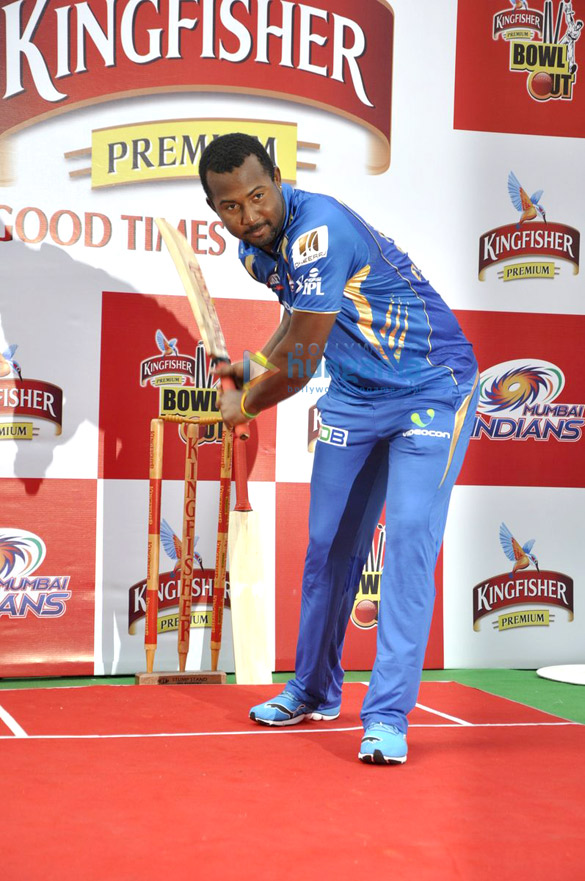 mumbai indians players at the kingfisher bowl out event 6