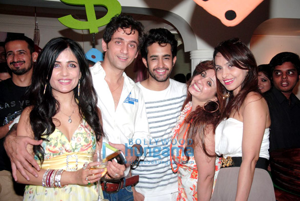 vandana rajesh khattars 5th wedding anniversary bash 4