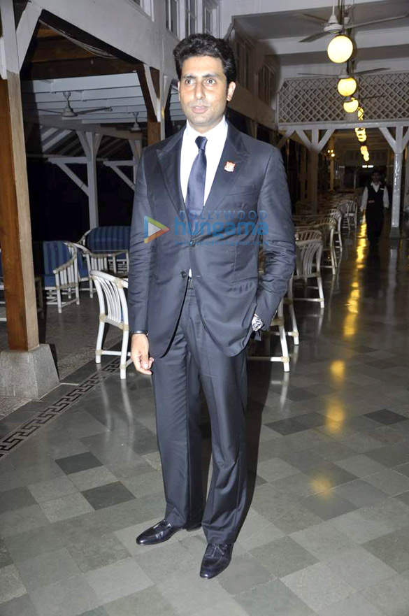 abhishek at indian football awards 2013 12