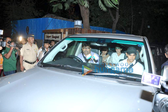 aamir khan visits jiah khans home 3