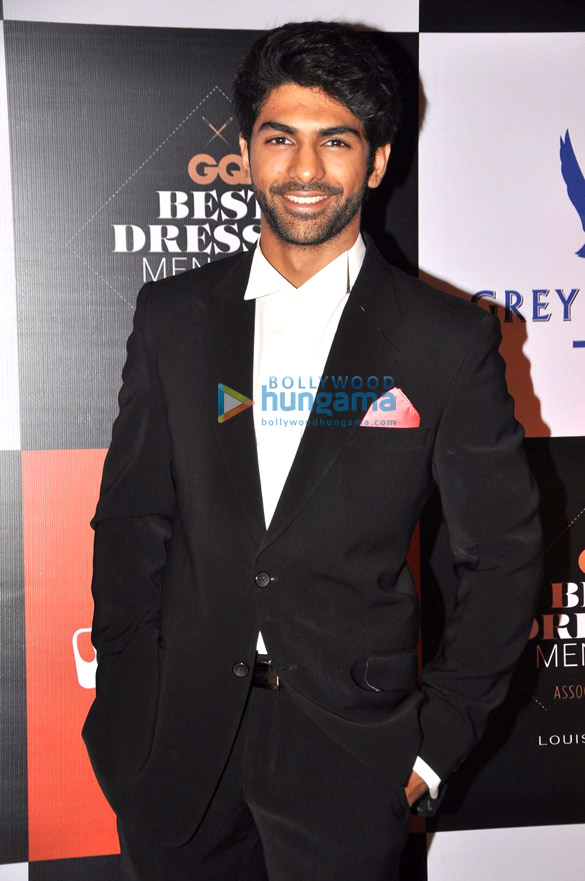 bollywood celebs grace the gq best dressed men 2013 31