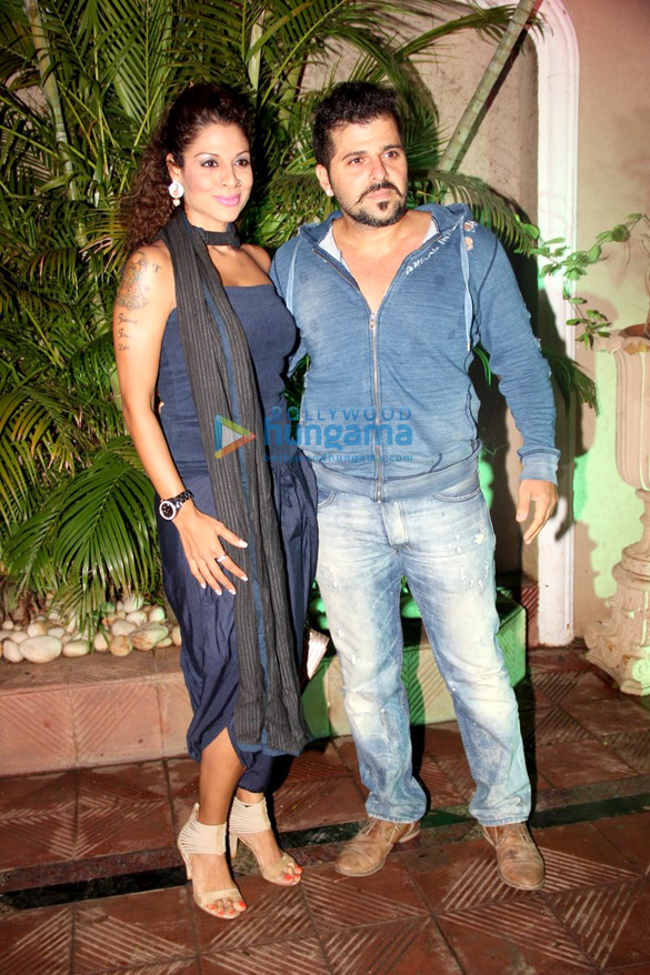 mika singhs birthday bash 33
