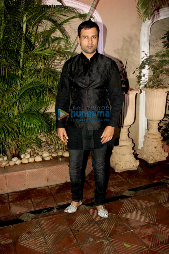 mika singhs birthday bash 13