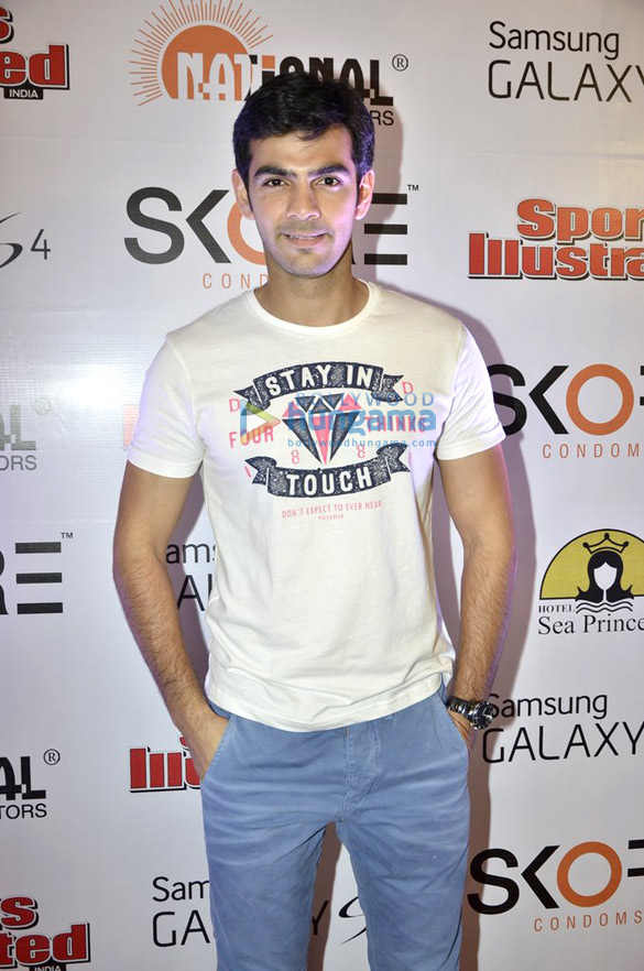 bruna walks for sports illustrated bikini issue launch 19