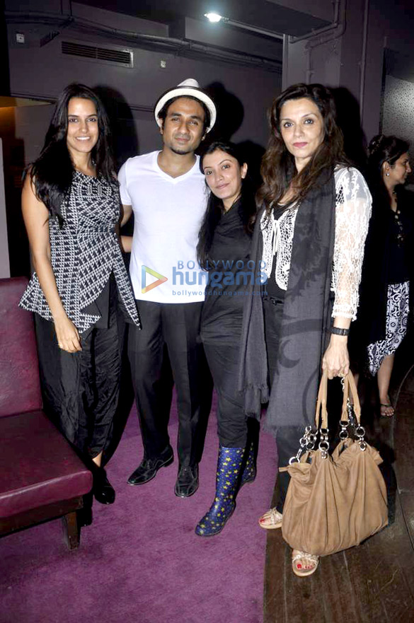 neha dhupia johnny lever attend vir das play history of india 2