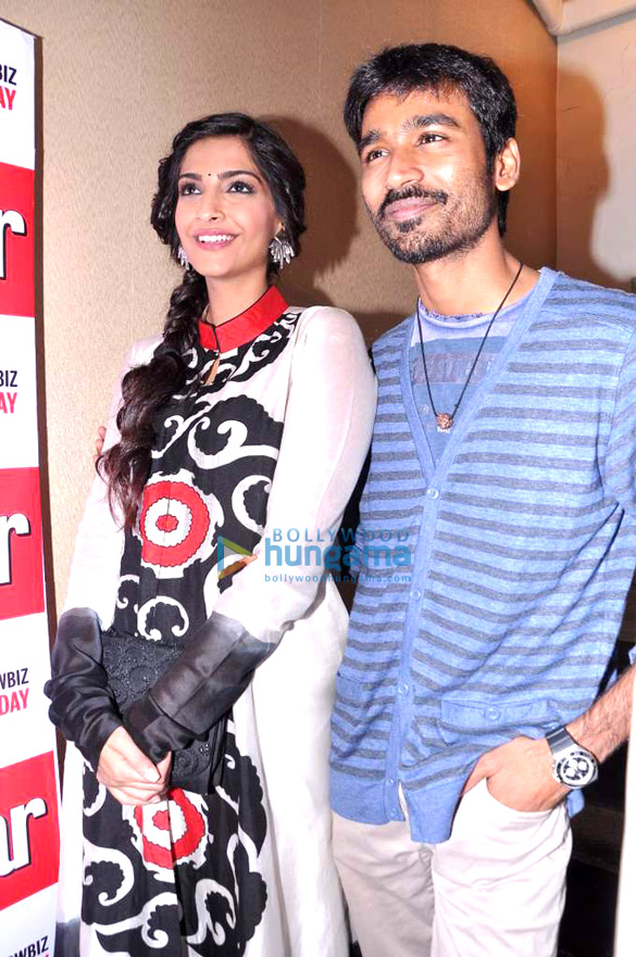 sonam dhanush at the launch of magna star weeks latest issue 5