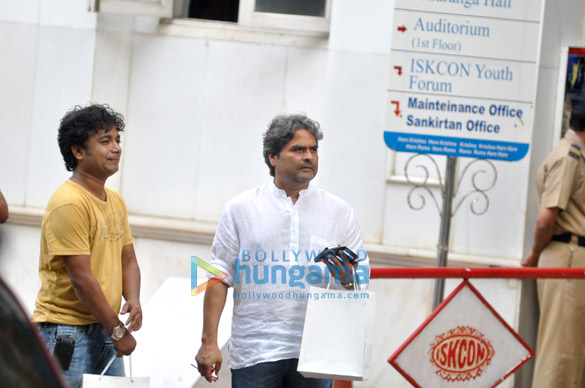 celebs at shok sabha of priyanka chopras father 4
