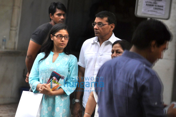 celebs at shok sabha of priyanka chopras father 12