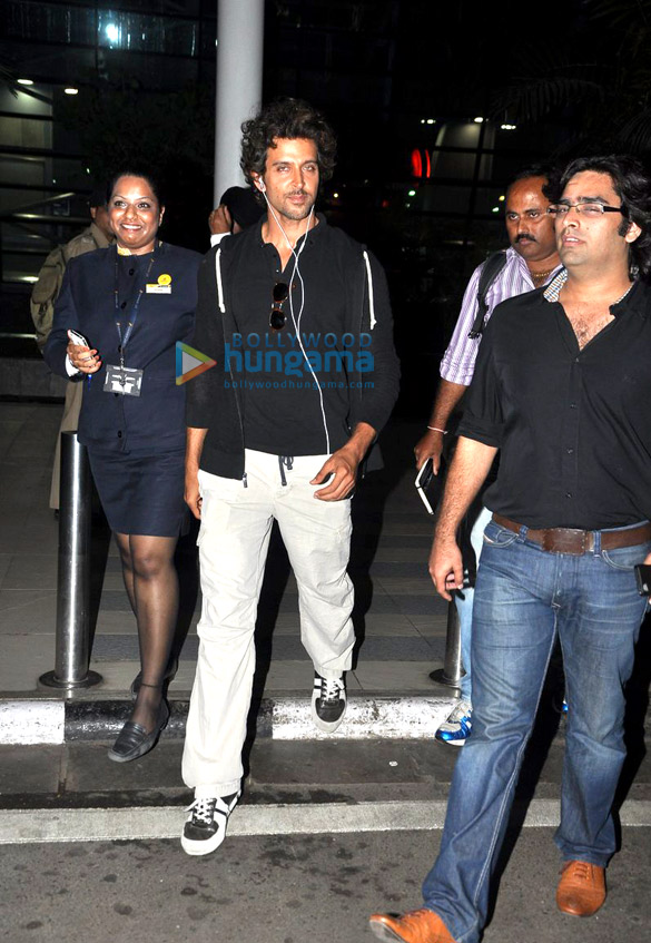 hrithik roshan arrives after unveiling the first look of krrish 3 7