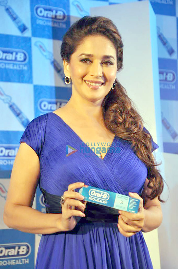 madhuri at the launch of oral b pro health toothpaste 2
