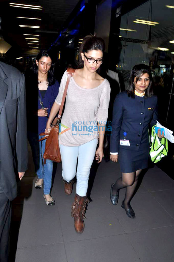 celebs arrive from iifa awards 2013 12
