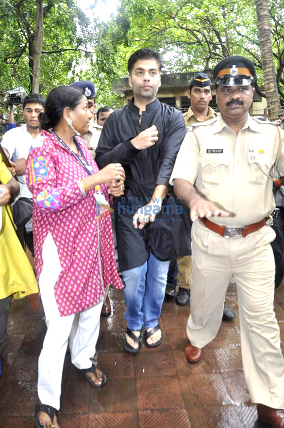 celebs attend prans funeral 4