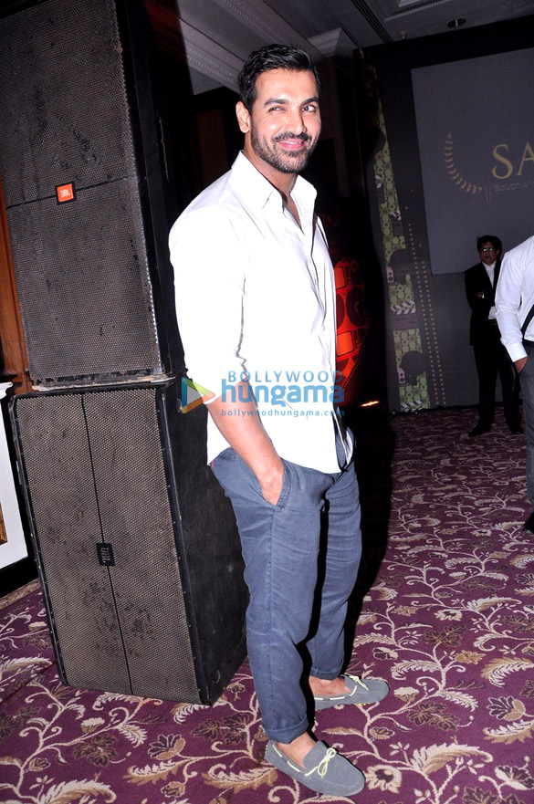 john sunil waheeda rehman at the curtain raiser of saifta 13