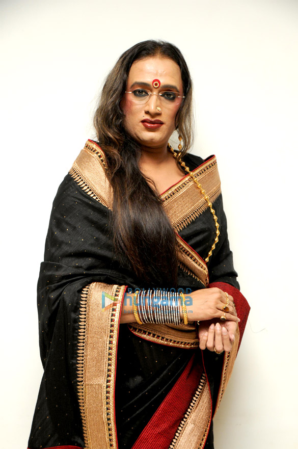 jiya jagiasi throws a bash in honor of lakshmi narayan tripathi 20
