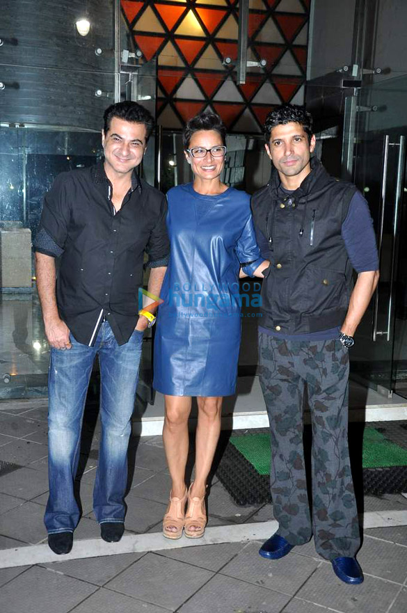 celebs at sanjay kapoors birthday bash 2