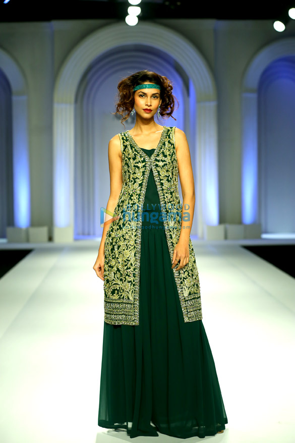 esha gupta walks for adarsh gill at india bridal fashion week 2013 7