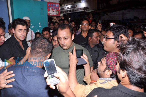 imran khan offers prayers on the last friday of ramzaan 5