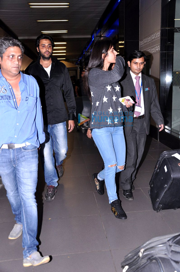 katrina kaif snapped at the mumbai airport 4