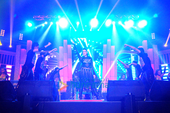 celebs perform at the opening ceremony of sardar vallabhbhai patel stadium 3