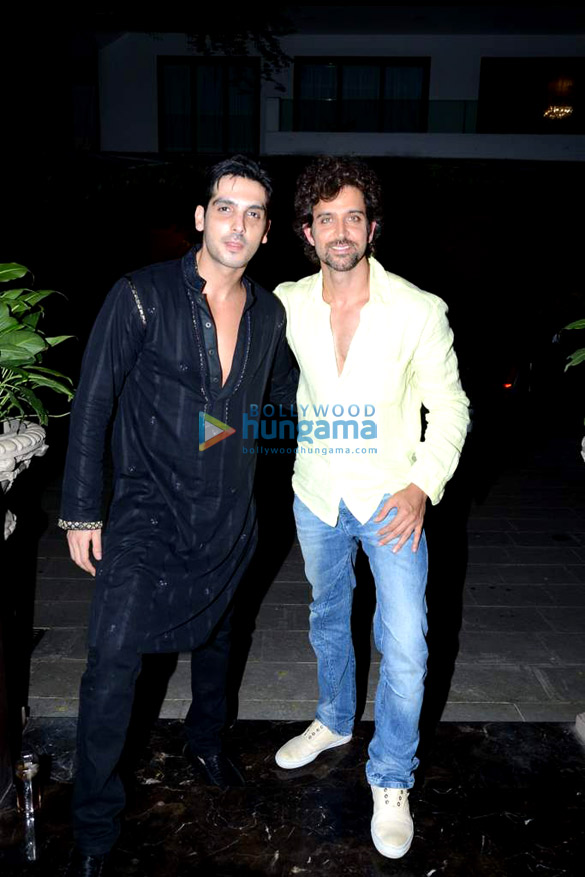 hrithik kajol at sanjay khan zareen khans iftaar party 29