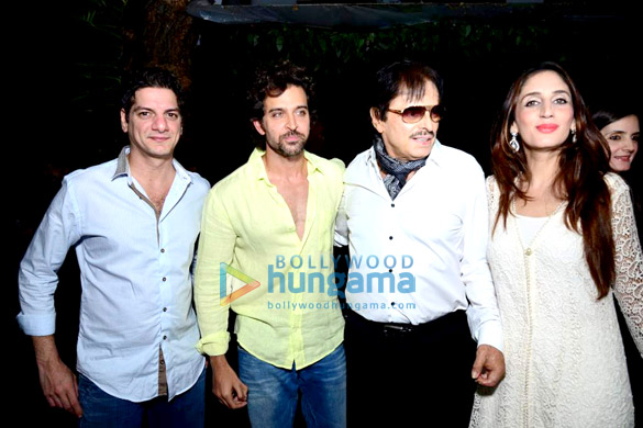 hrithik kajol at sanjay khan zareen khans iftaar party 17