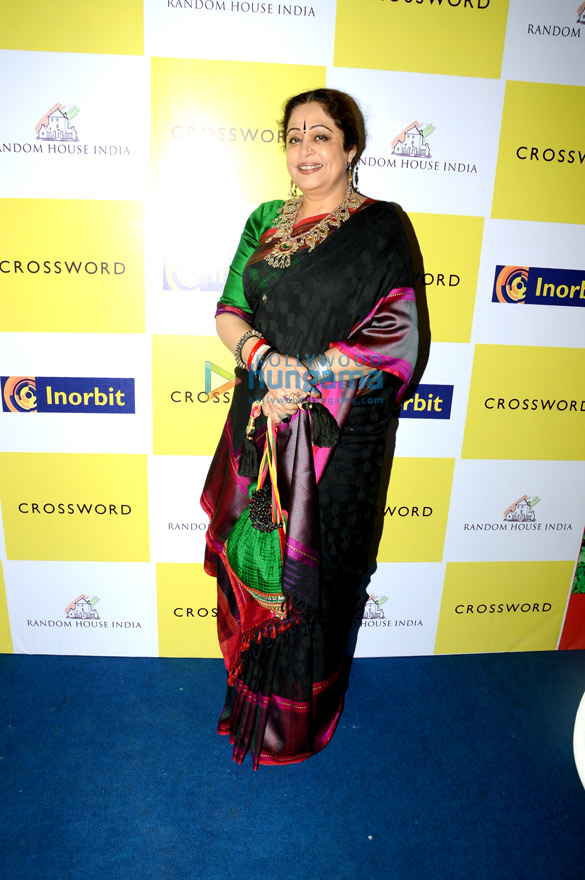 kirron kher launches charamaine dsouzas book kitchen clinic 8