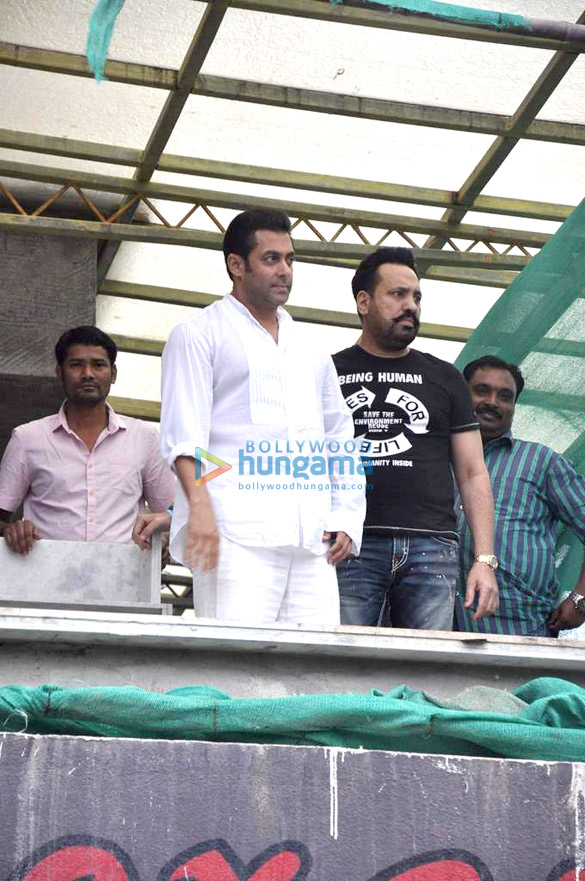 salman snapped on eid day 9