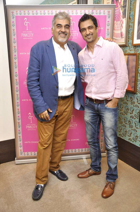 eesha shabana sangeeta at the launch of anita dongres pinkcity 5