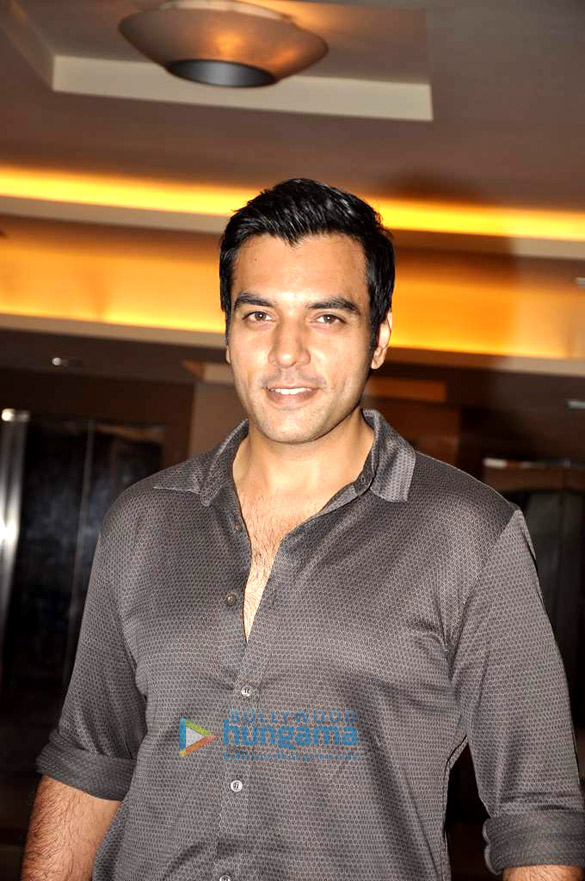 celebs at aanchal kumars wedding bash 9