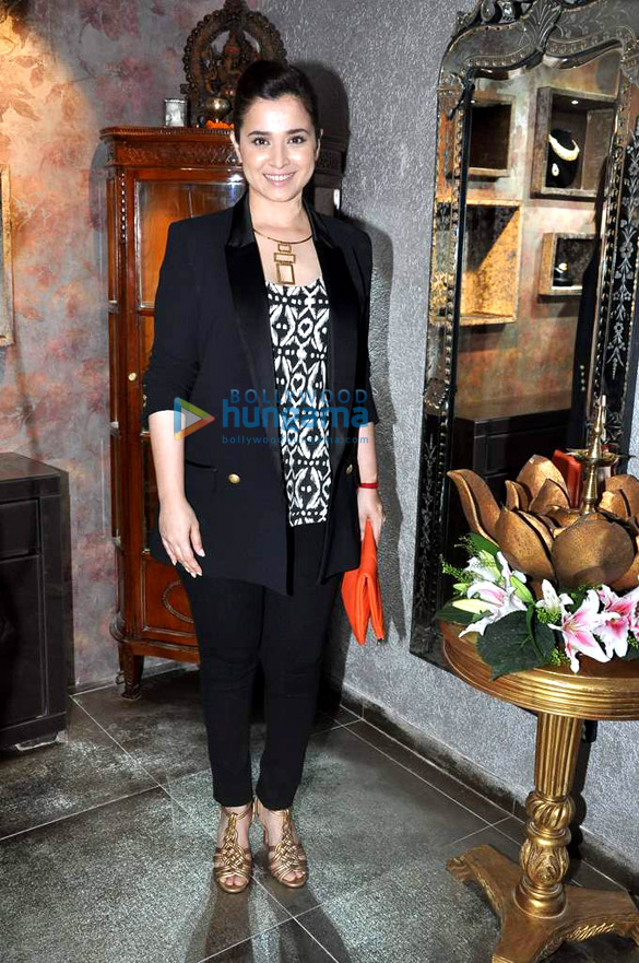 celebs at queenie dhodys store launch 9