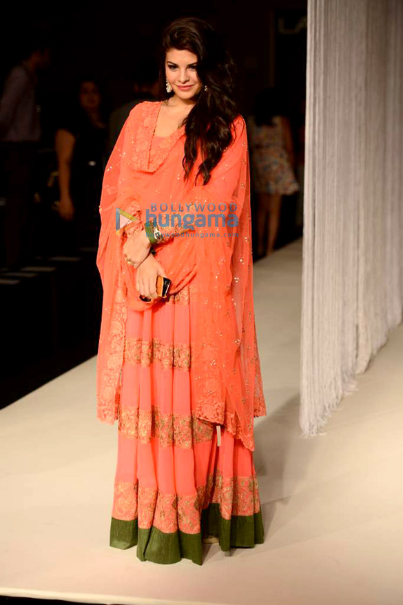 celebs walk for manish malhotras show at lfw 2013 17