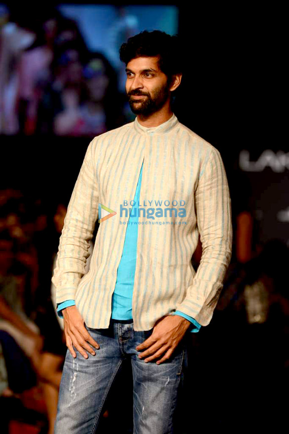 celebs walk the ramp for anita dongres show at lfw 2013 6