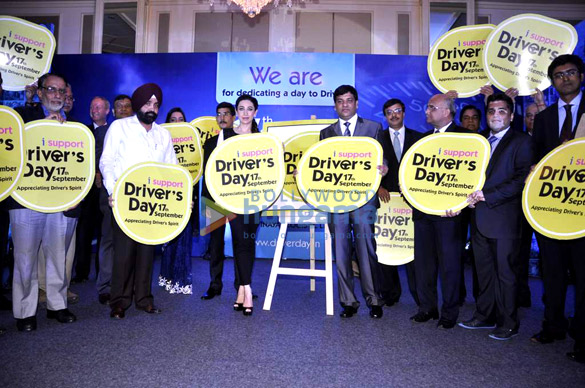 karisma kapoor at drivers day event 4