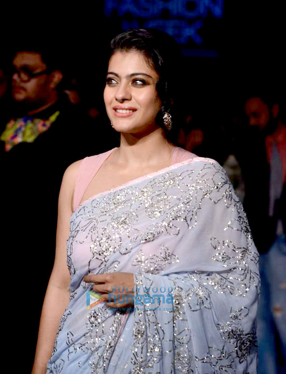 jacqueline kajol walk for shehla khan at lfw 2013 3