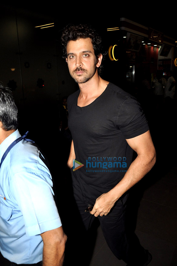hrithik katrina leave for london 6