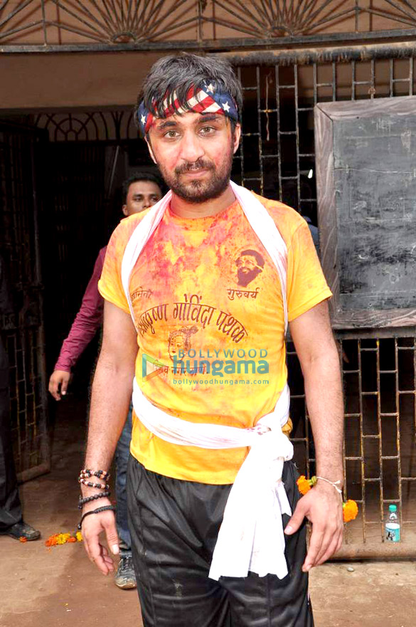 hrithik arjun jacqueline at dahi handi celebration in thane 13
